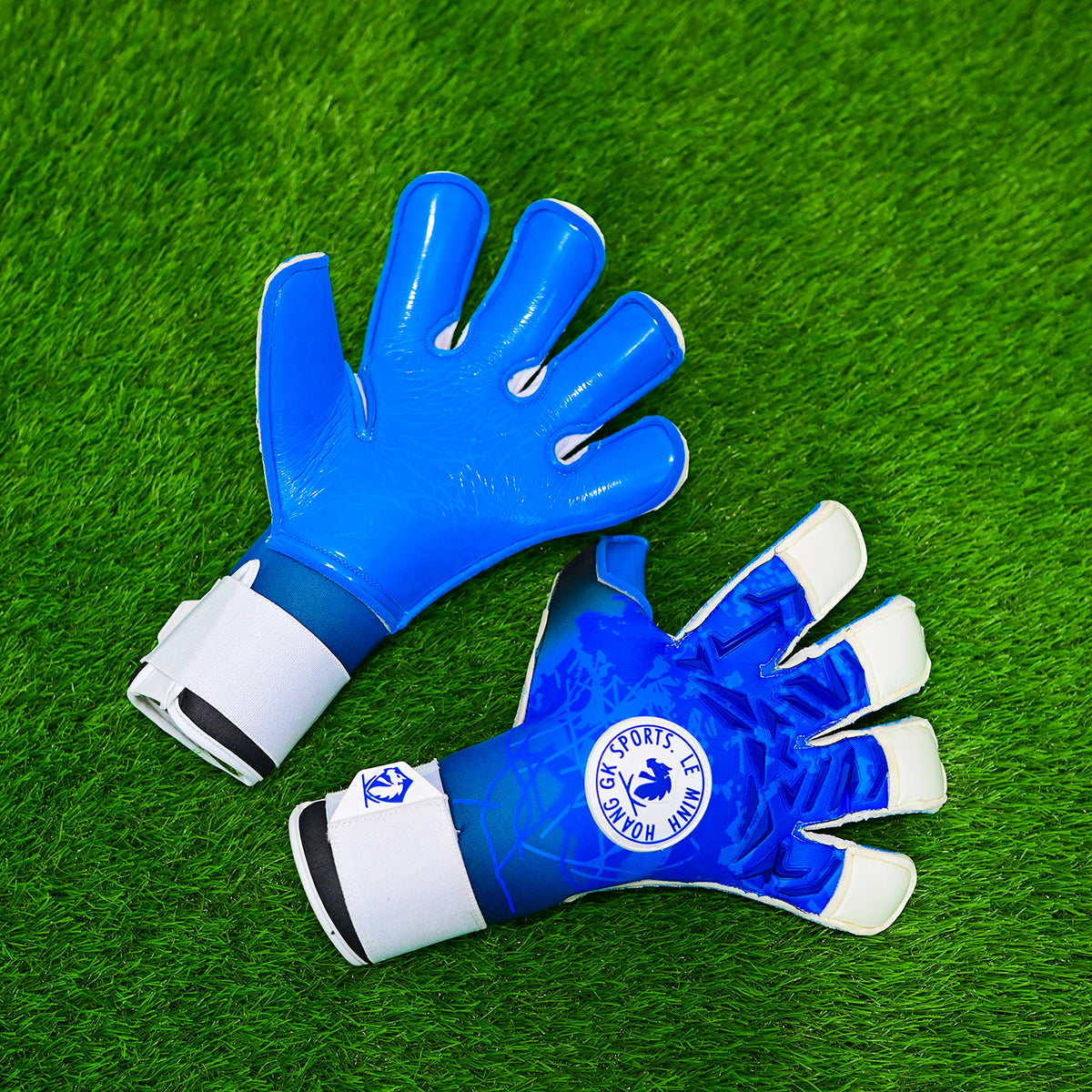 Aqua Pro Goalkeeper Gloves Engineered for Elite Performance
