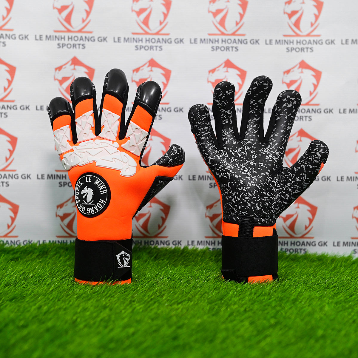 Soccer Pro Gecko Negative Cut Gloves Precision Fit Aqua Grip Power