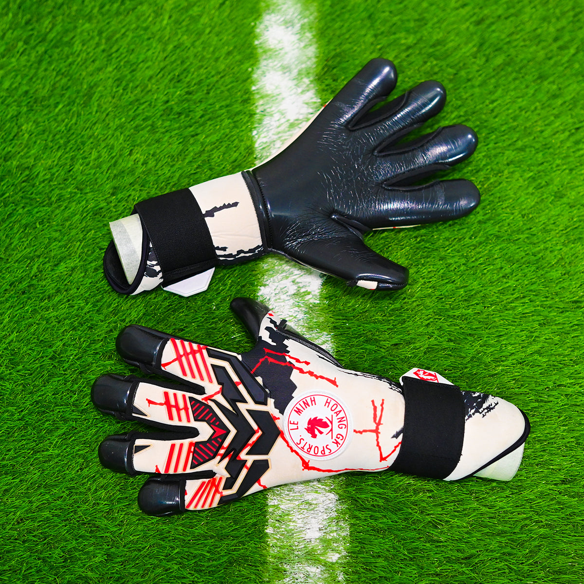 GK Pro Goalkeeper Gloves Gecko Cut Precision Pro-Level Grip